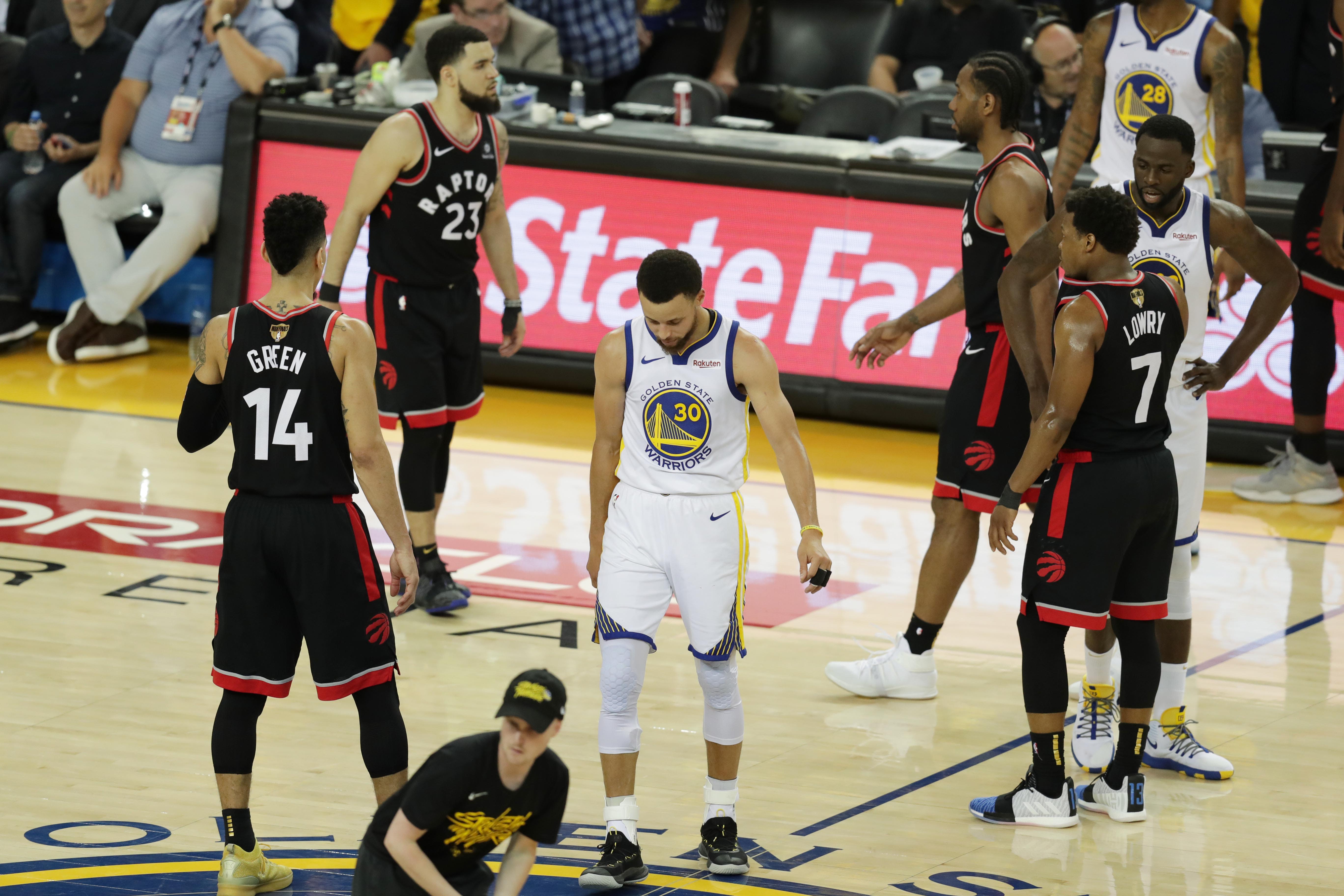Steph Curry Raptors Warriors Game 3 NBA Finals 2019
