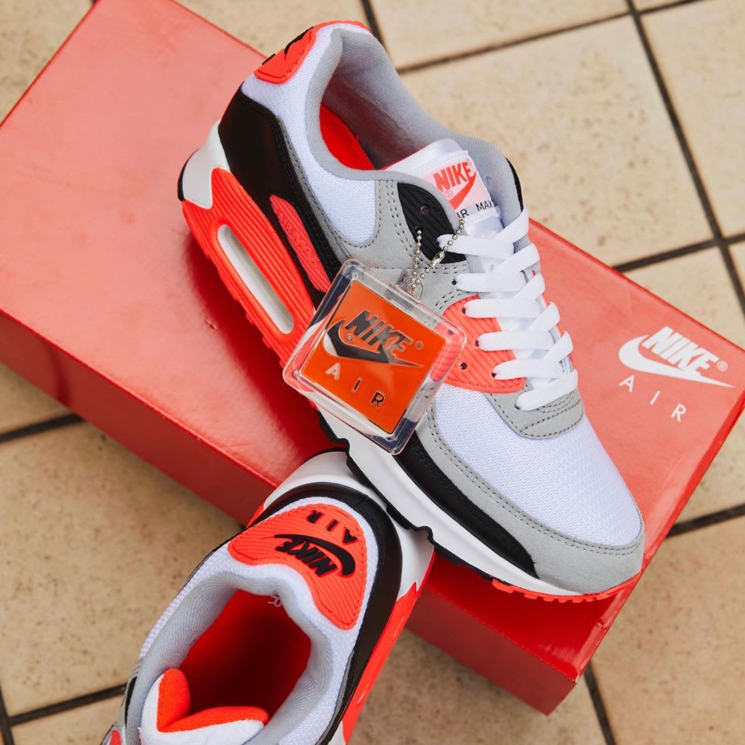 Nike Air Max 90 Infrared Release Date CT1685-100 Top
