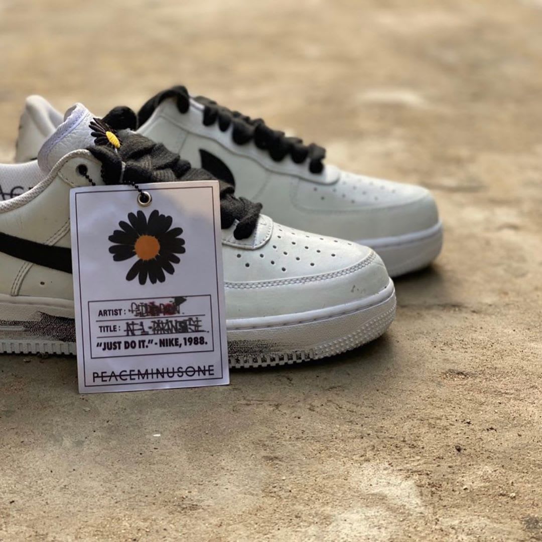 Peaceminusone x Nike Air Force 1 Low White Black Release Date DD3323-100 Tag