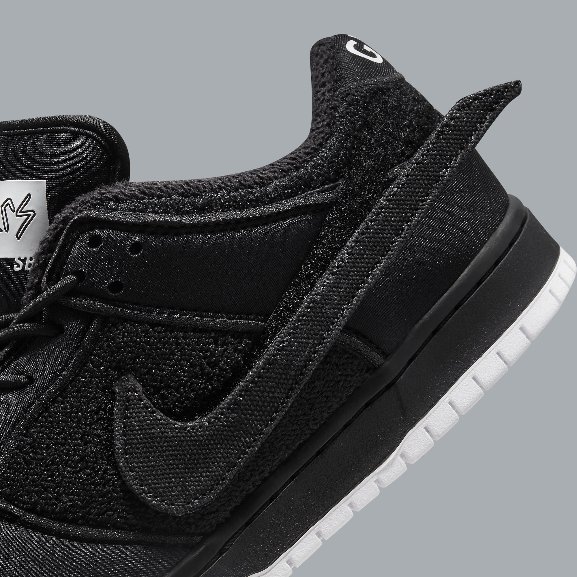 Gnarhunters x Nike SB Dunk Low Release Date DJ7756-010 Swoosh Detail