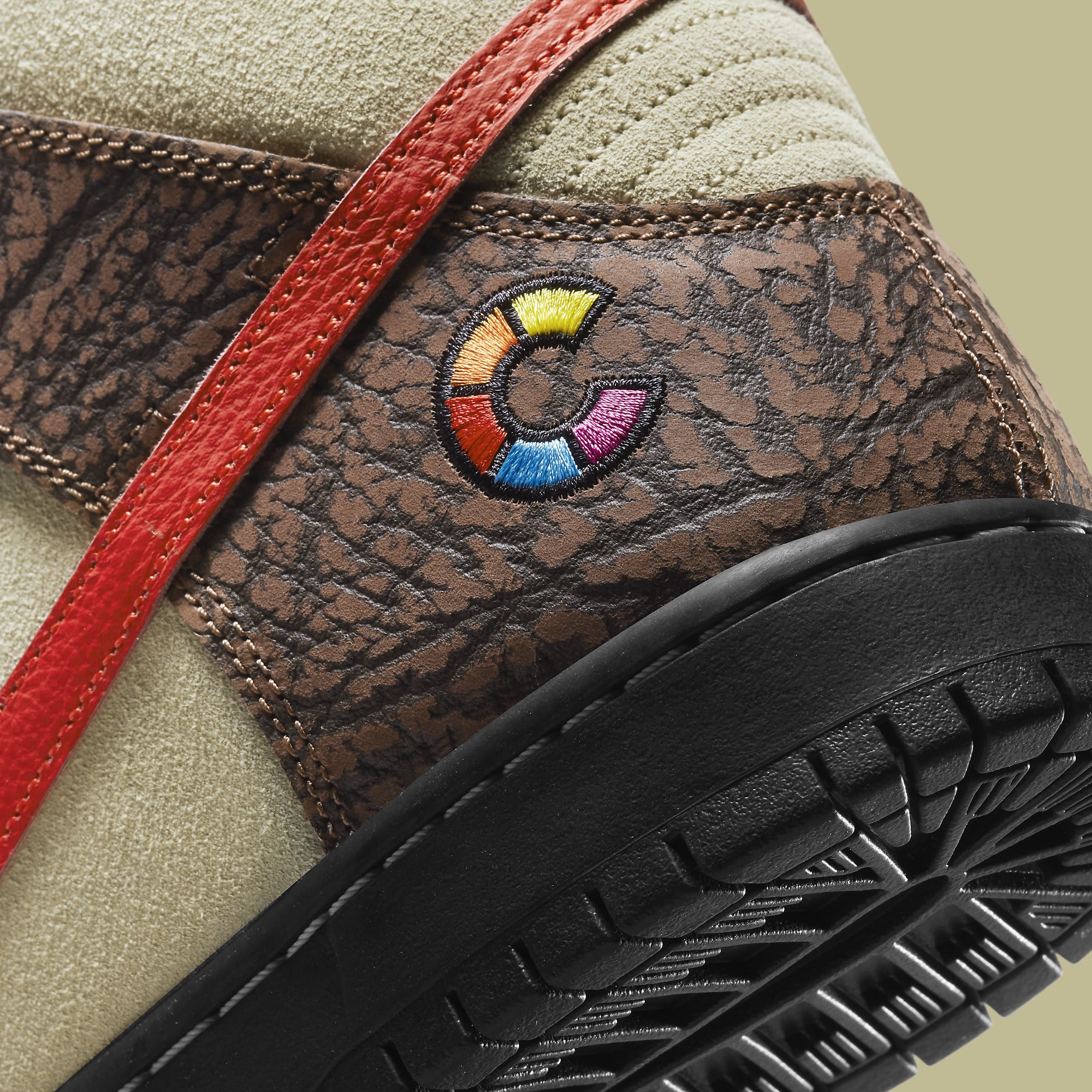 Color Skates x Nike SB Dunk High Kebab &amp; Destroy Release Date CZ2205-700 Heel Detail