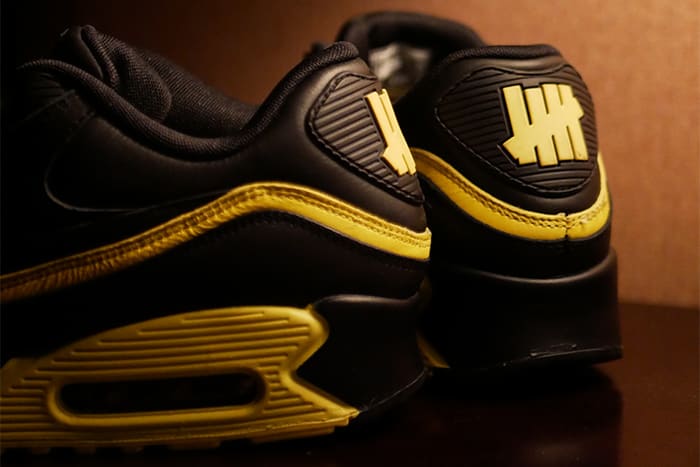 Undefeated x Nike Air Max 90 &#x27;Black/Optic Yellow&#x27; CJ7197-001 (Heel)