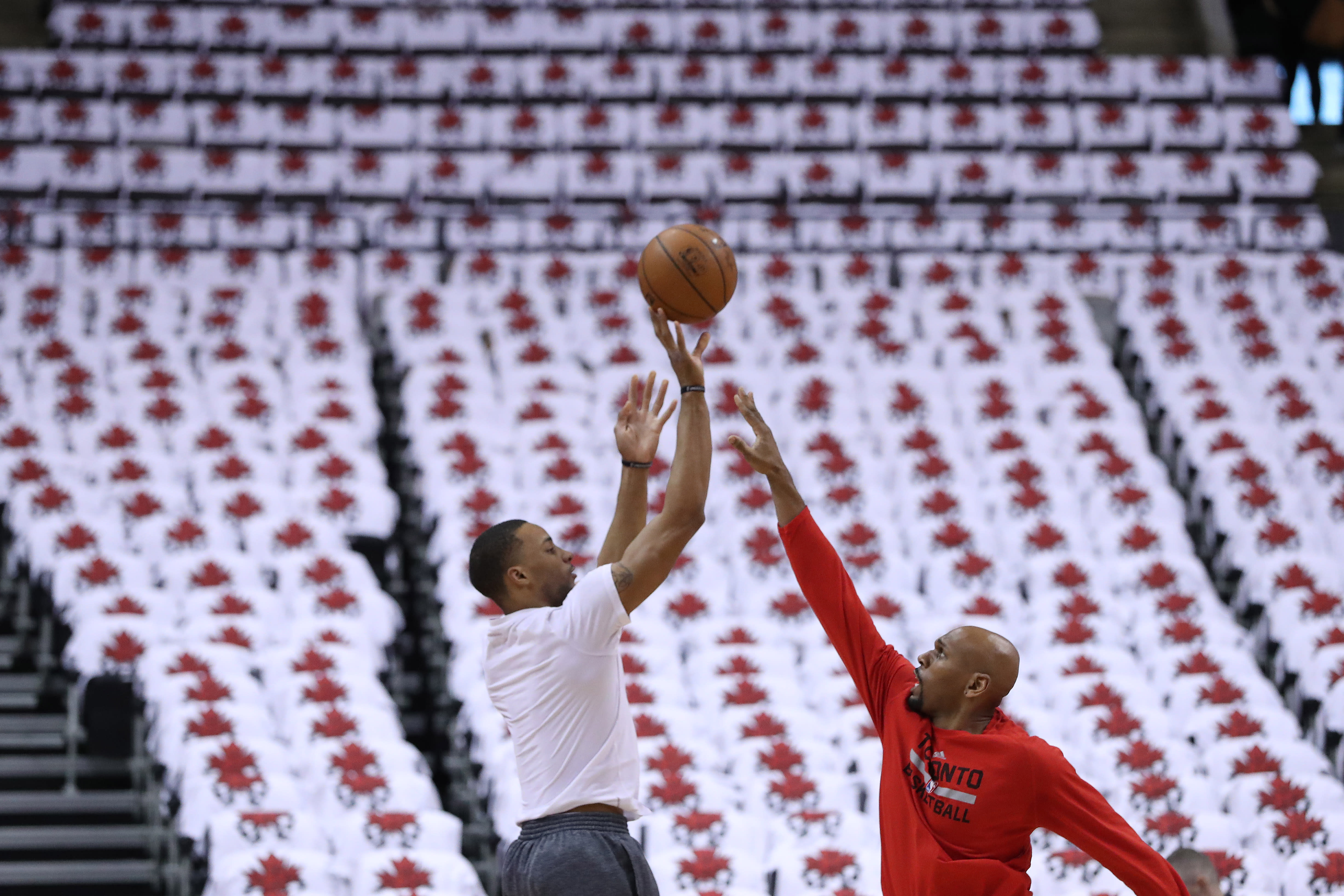 Jerry Stackhouse Practice 2016 Norman Powell Raptors