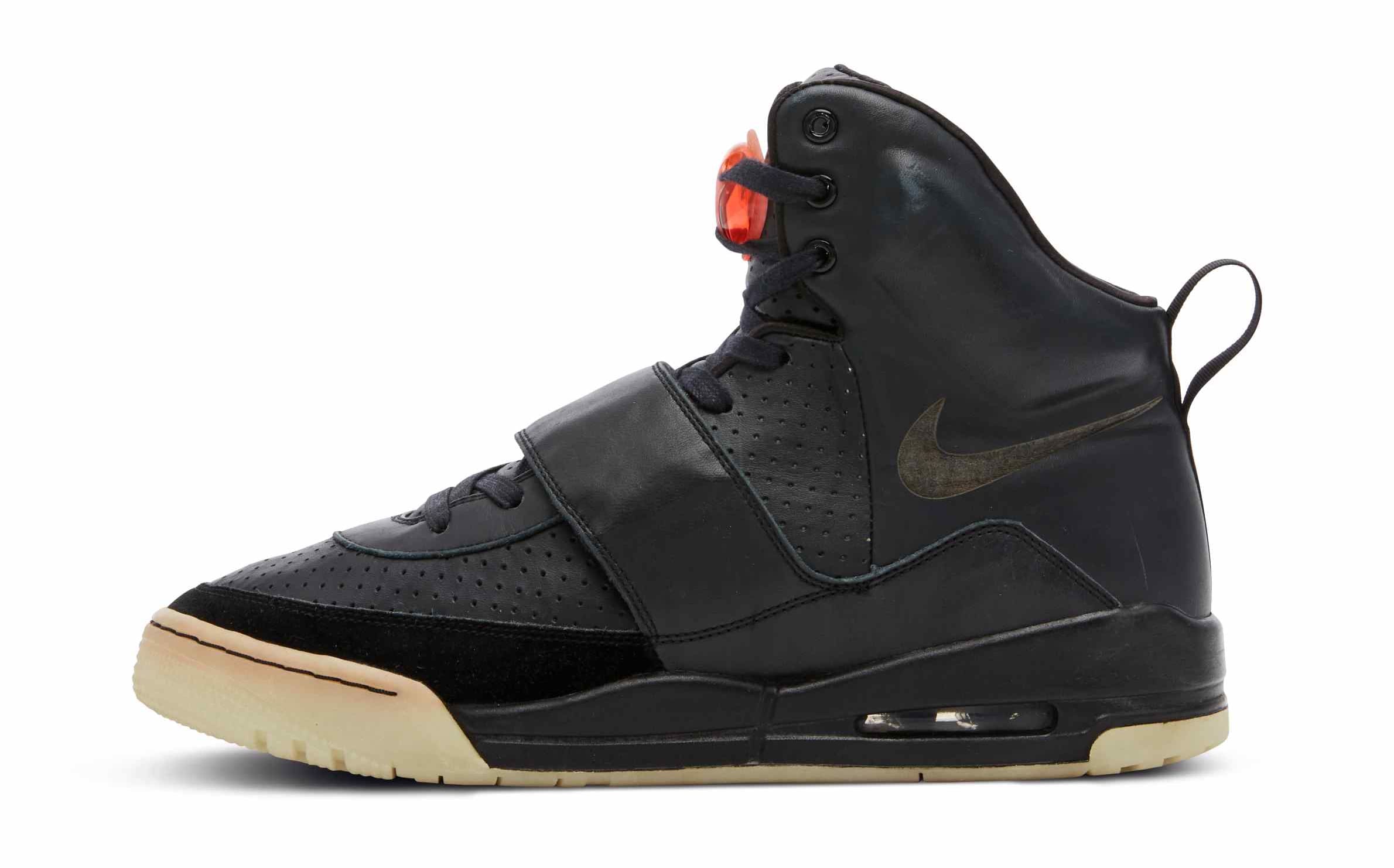 Nike Air Yeezy 1 Grammy&#x27;s Sample Lateral