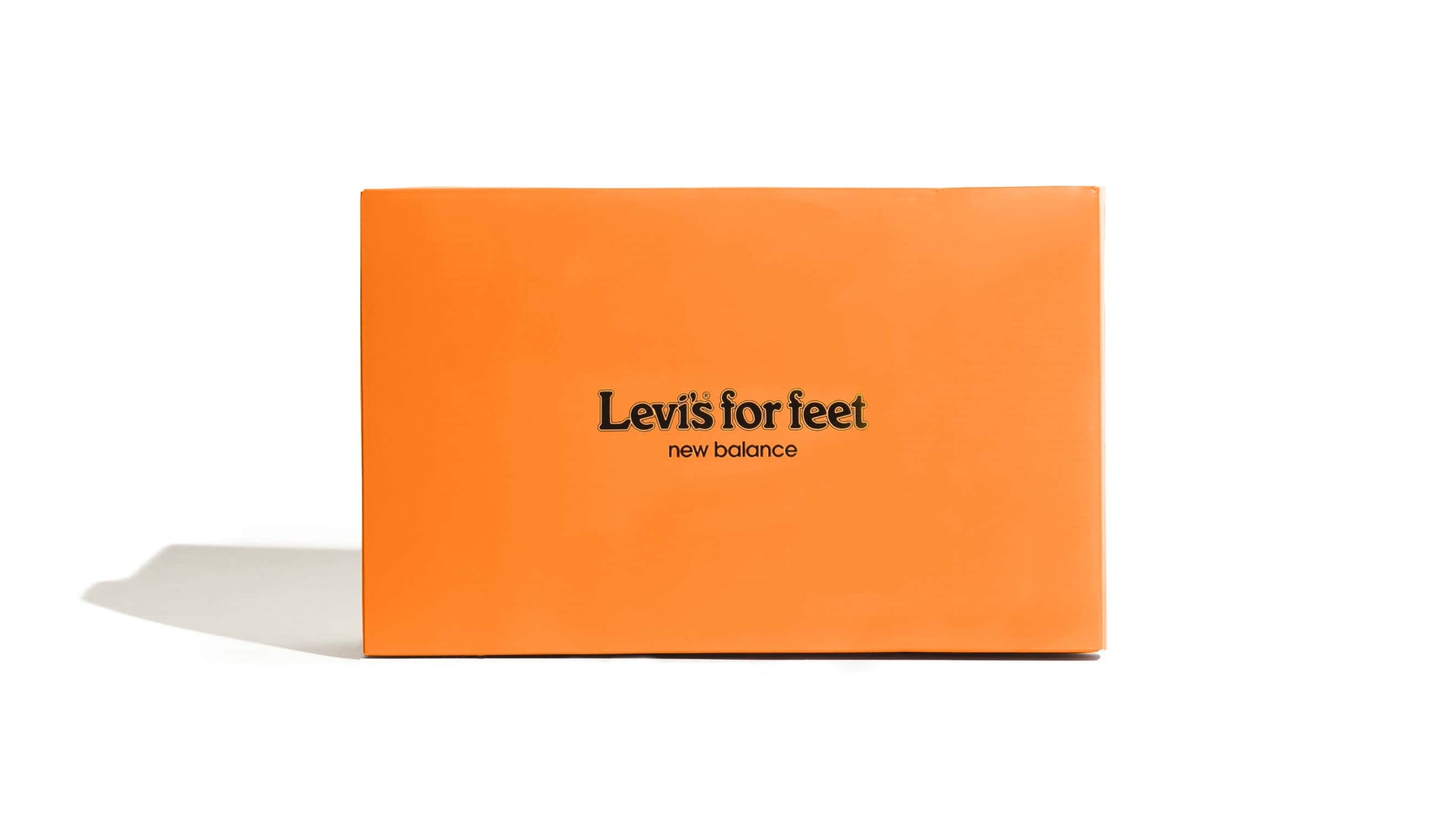 levis-new-balance-1300-box