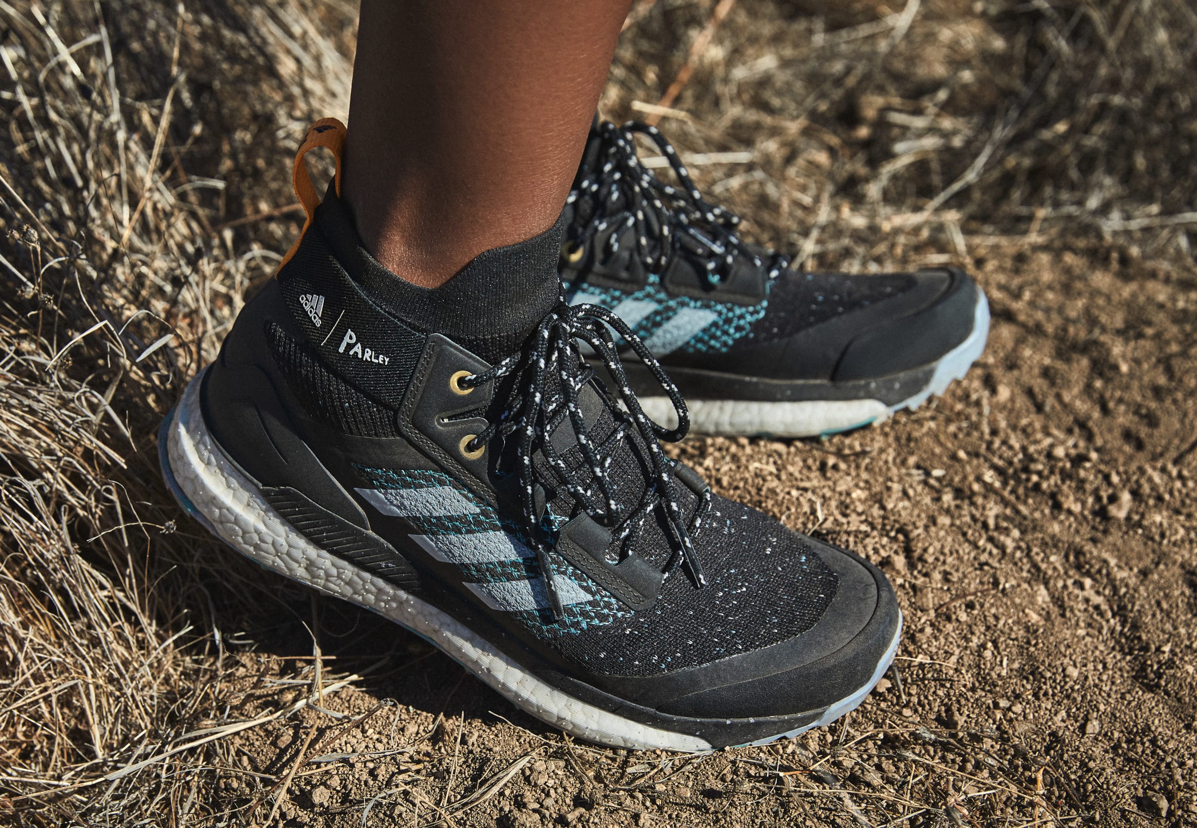 parley-adidas-outdoor-terrex-free-hiker-lateral