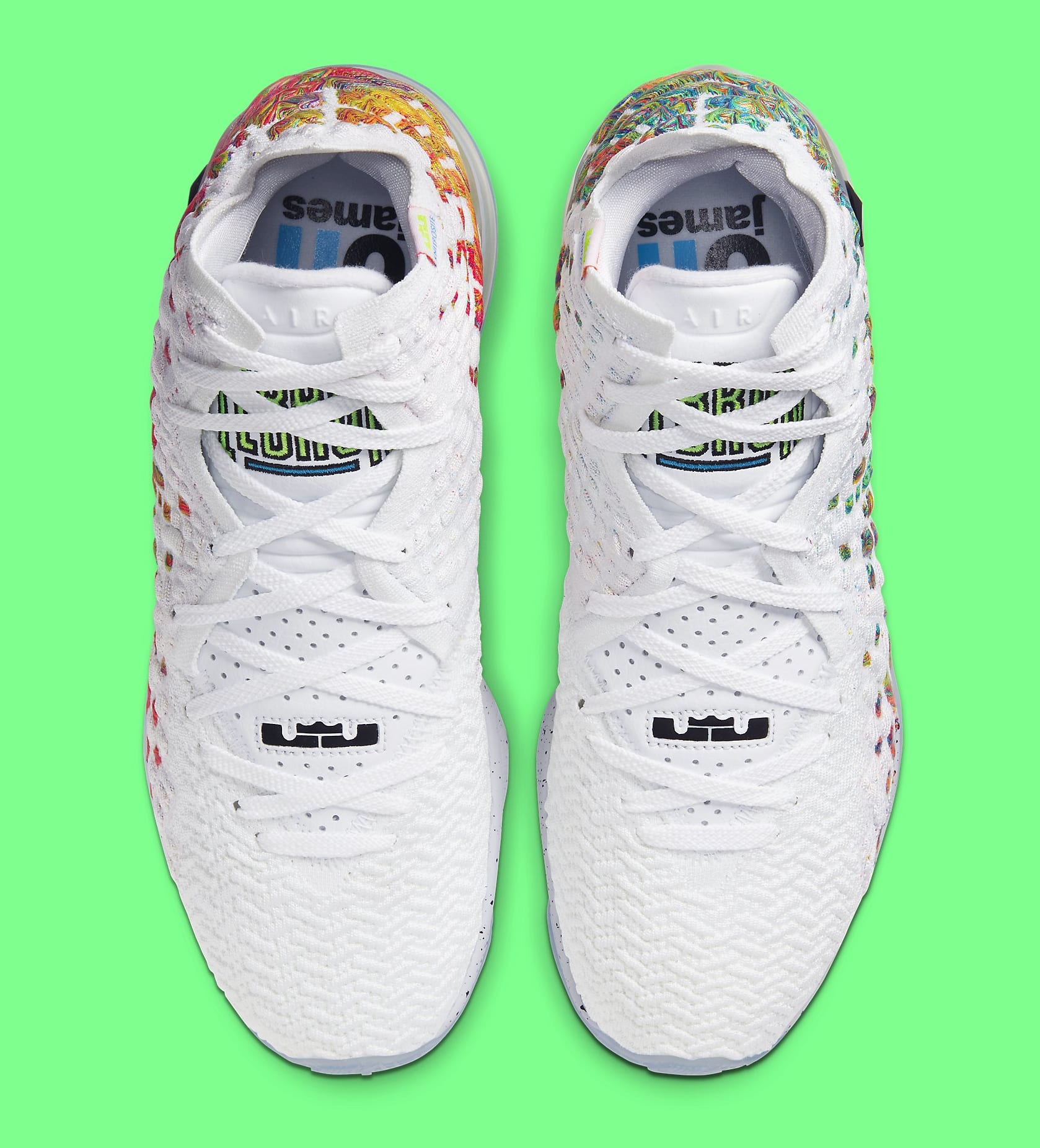 Nike LeBron 17 &#x27;Command Force&#x27; BQ3177-100 Top