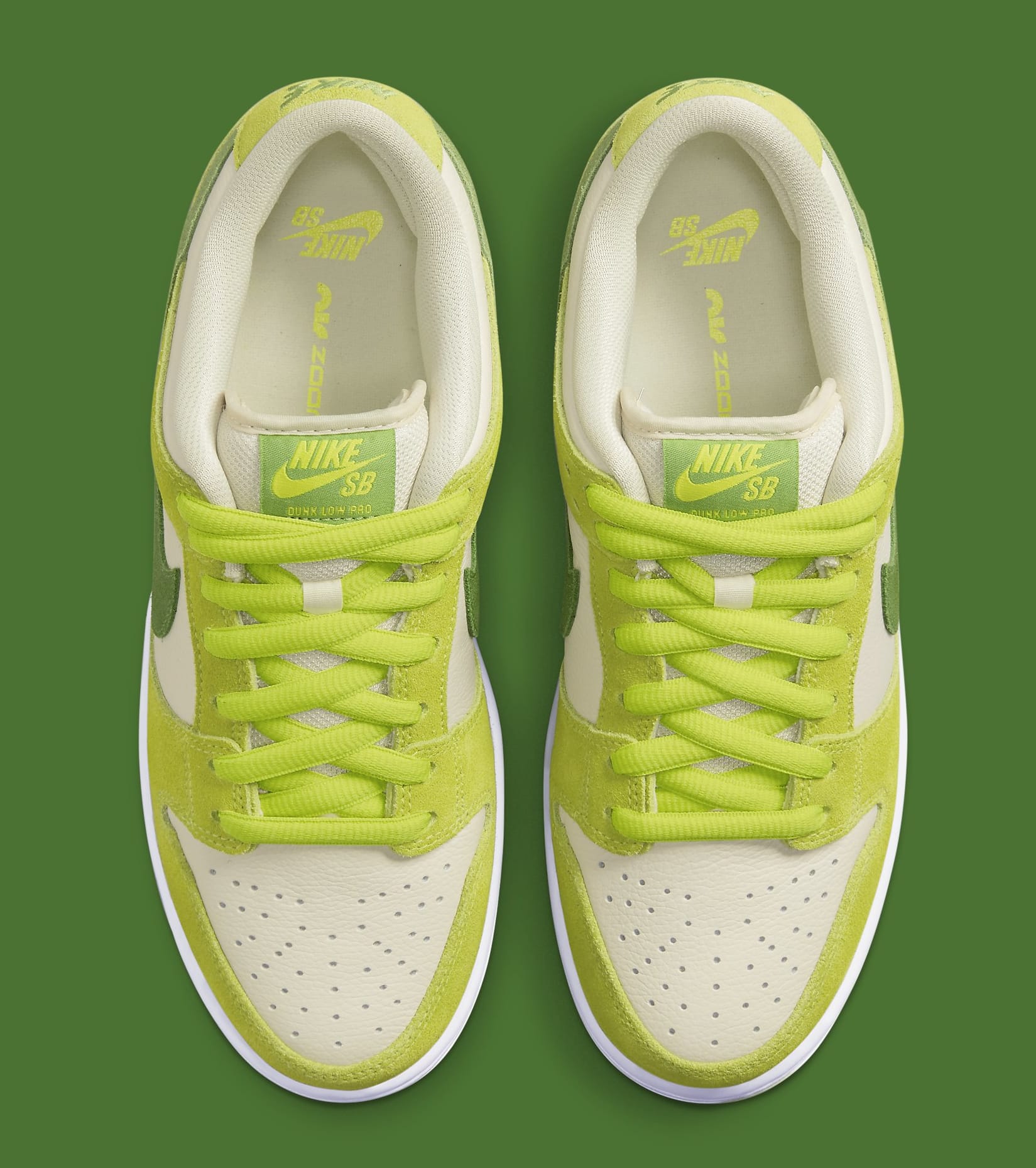 Nike SB Dunk Low &#x27;Green Apple&#x27; DM0807 300 Top