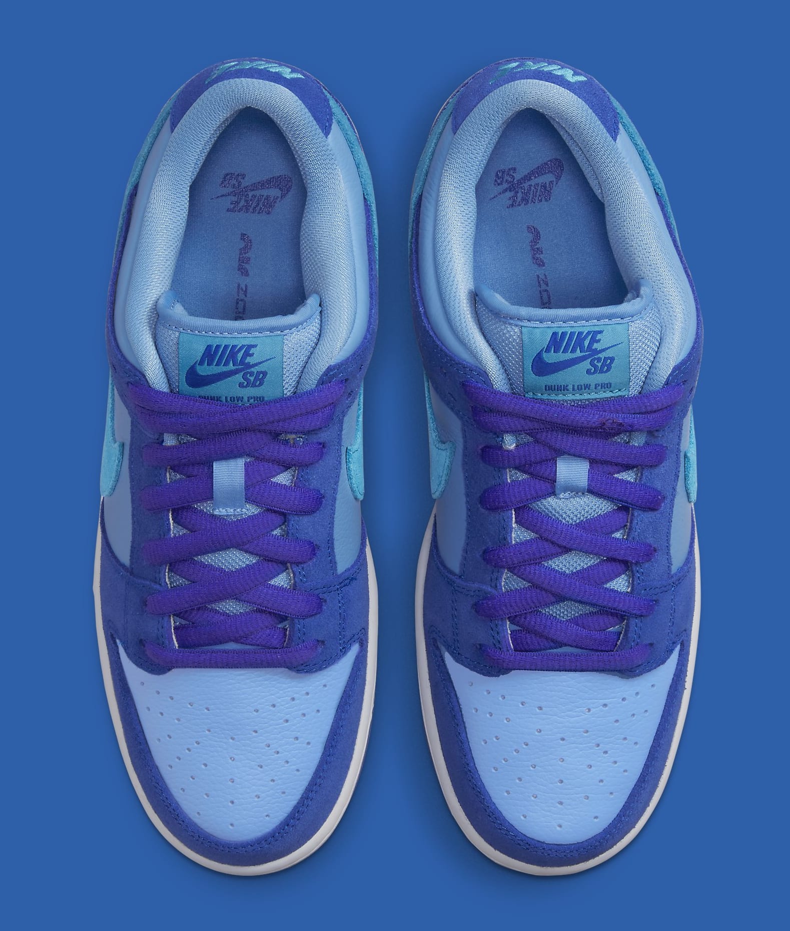 Nike SB Dunk Low &#x27;Blue Raspberry&#x27; DM0807 400 Top