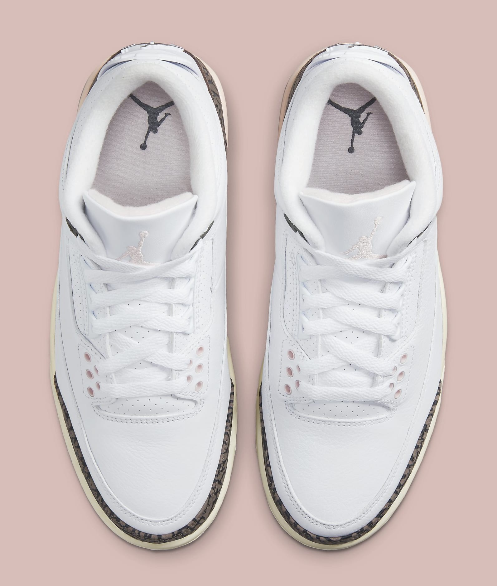 Jordan WMNS AIR JORDAN 3 RETRO en color