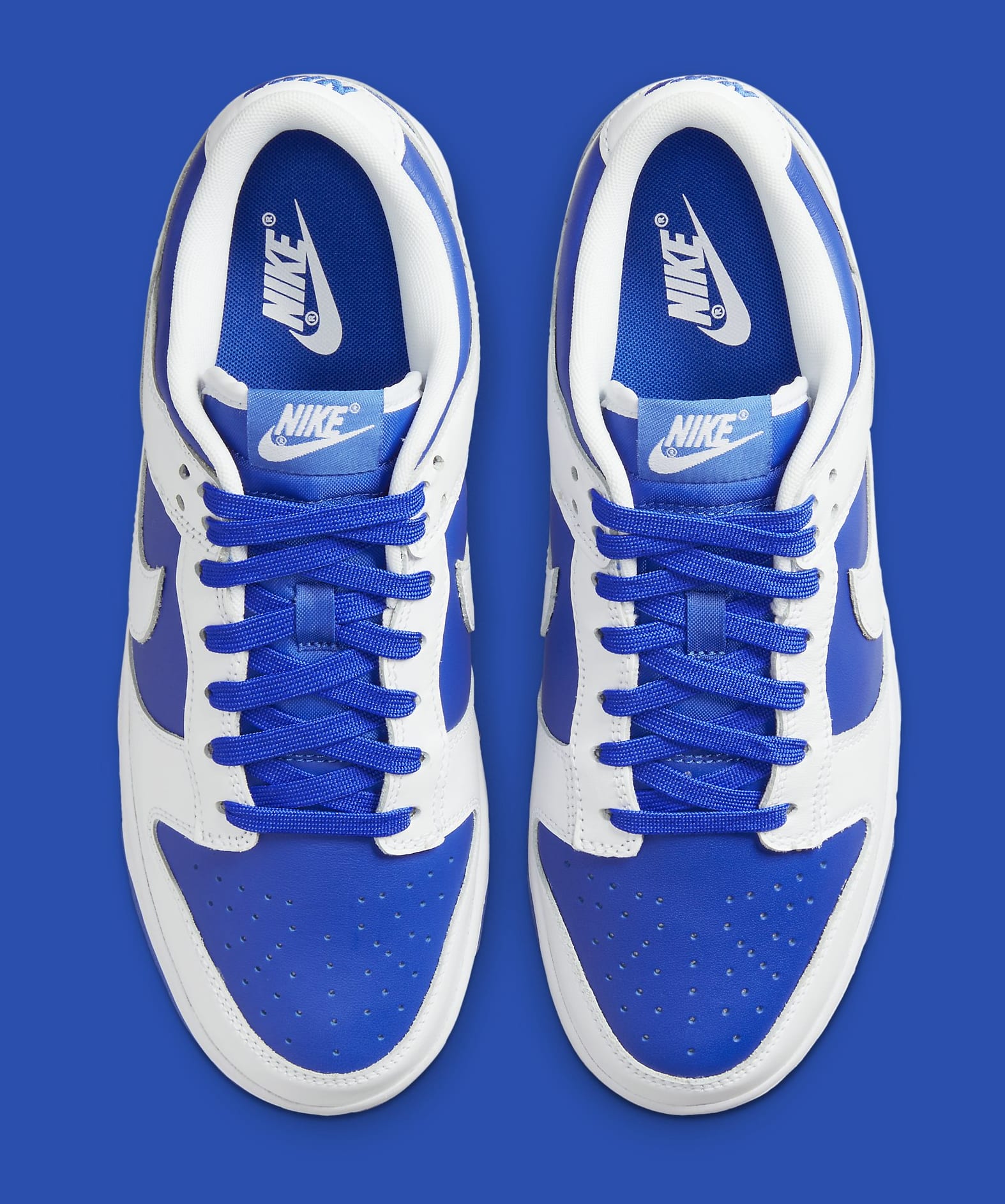 Best Look Yet at the 'Reverse Kentucky' Nike Dunks | Complex