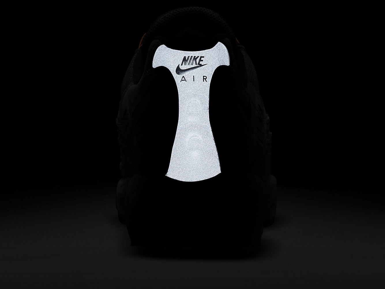 Kim Jones x Nike Air Max 95 Orange Release Date DD1871-001 Reflective Heel
