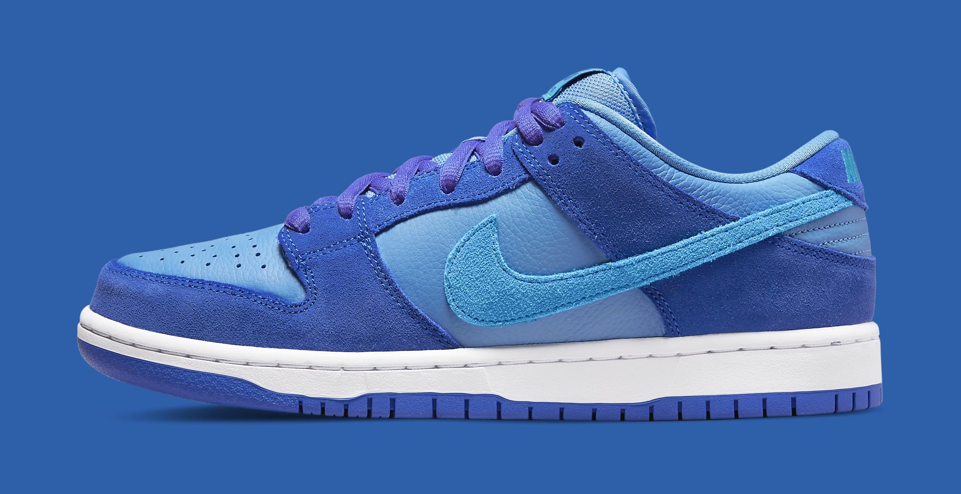 Official Look at the 'Blue Raspberry' Nike SB Dunks | Complex