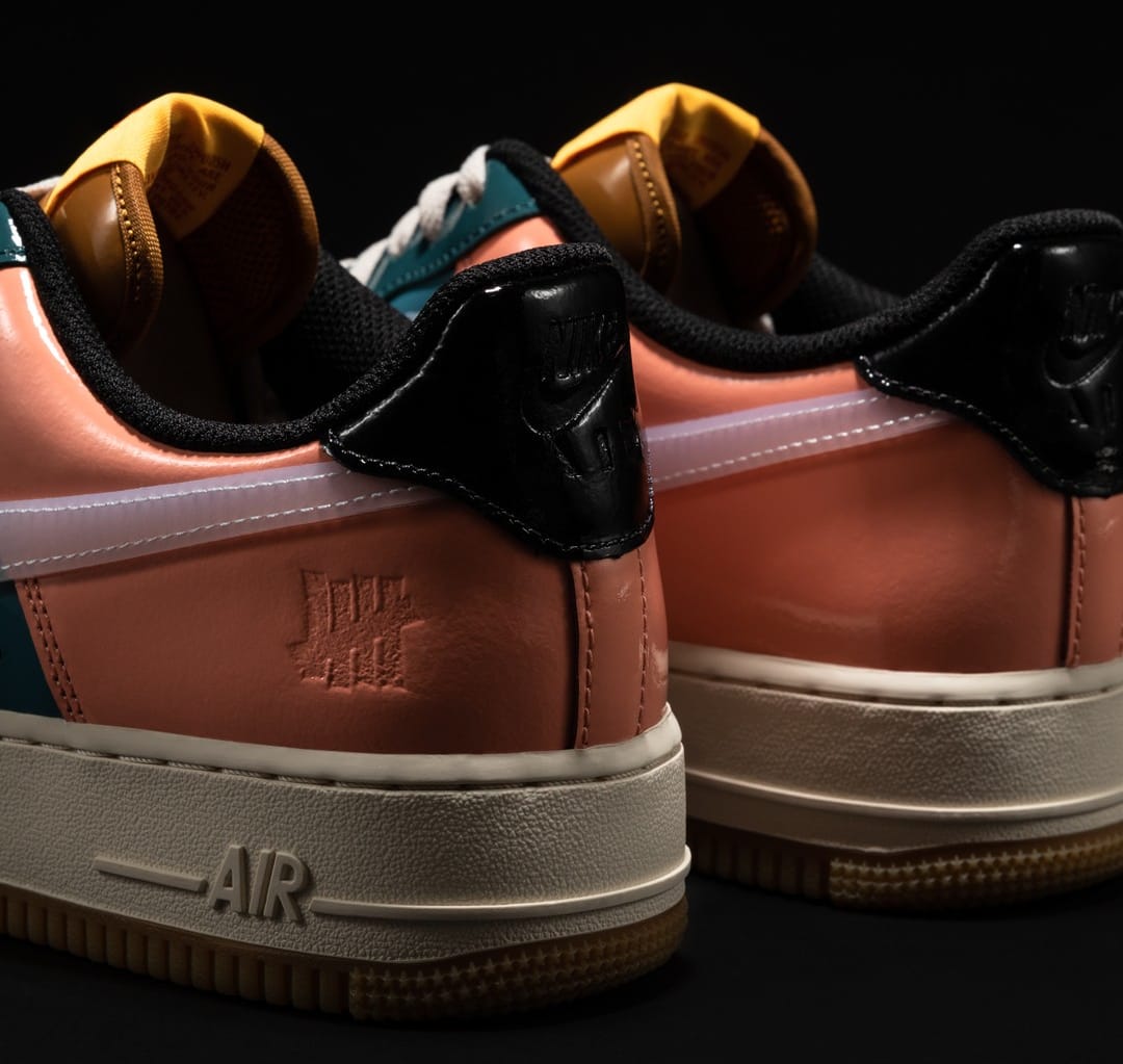 Undefeated x Nike Air Force 1 Low &#x27;Celestine Blue&#x27; Heel