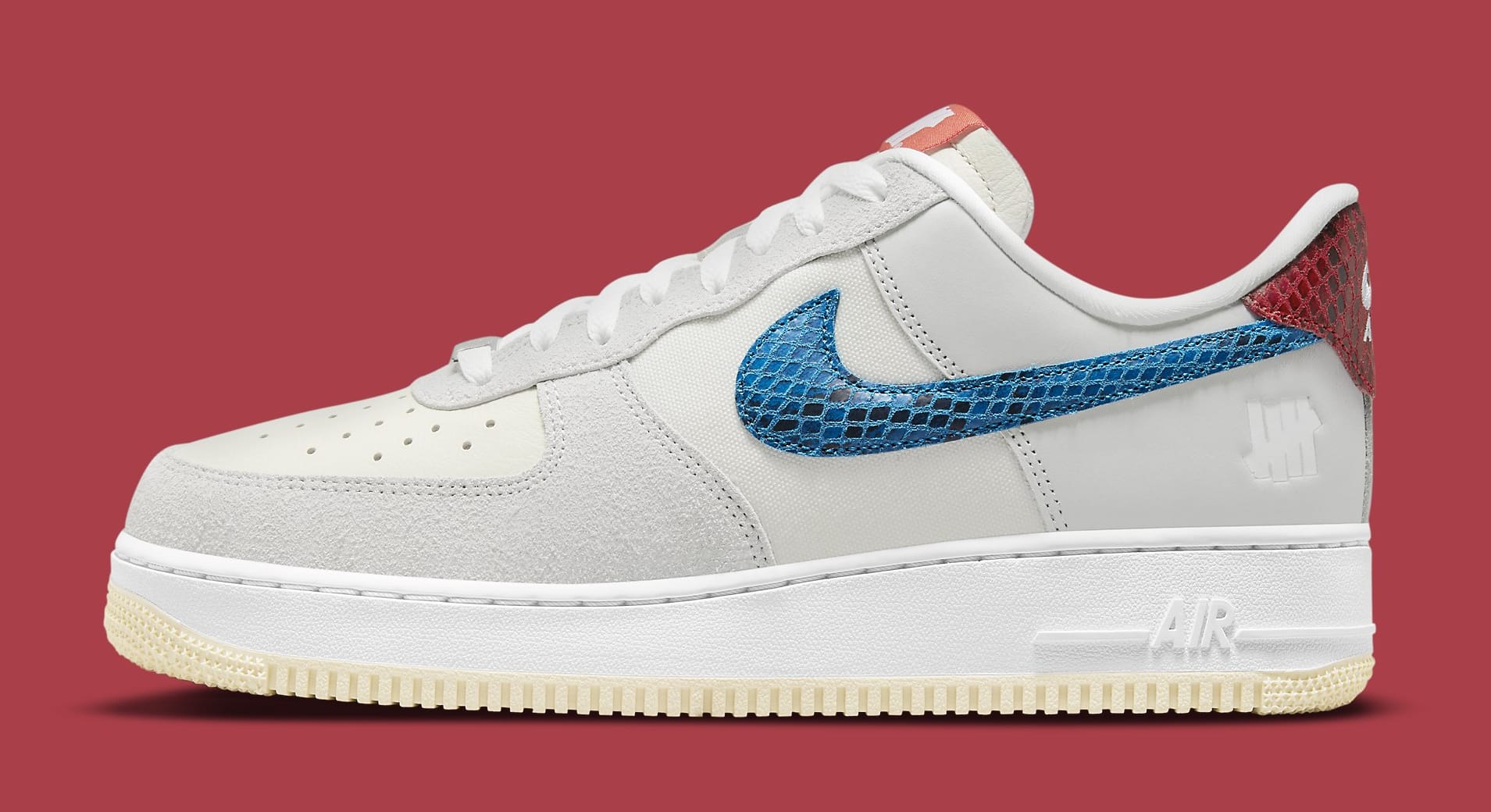 Undefeated x Nike Air Force 1 Low &#x27;5 On It&#x27; DM8461-001 Lateral