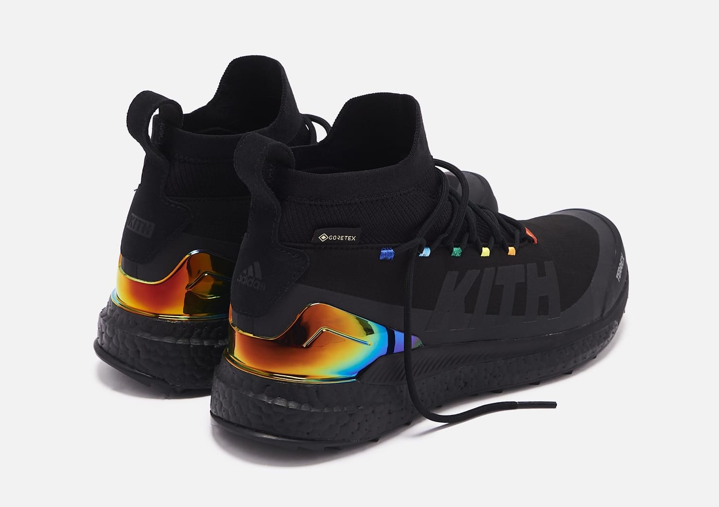 kith-adidas-terrex-free-hiker-black-heel