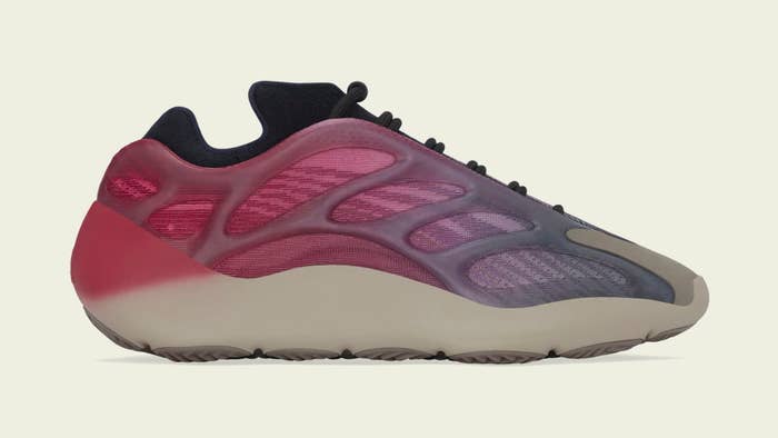 Adidas Yeezy 700 V3 'Fade Carbon' GW1814 Lateral