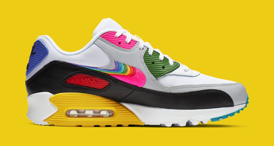 Sandy roze Bemiddelen Official Look at the 'Be True' Nike Air Max 90 | Complex