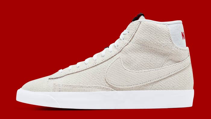 Stranger Things x Nike Blazer Mid &#x27;Starcourt Mall&#x27; CJ6102-100 Lateral