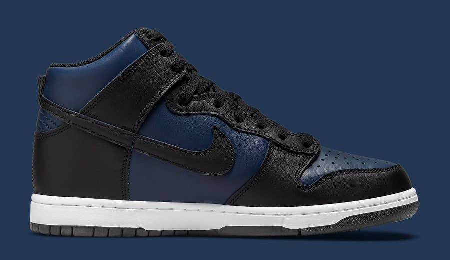 Best Look Yet at the 'Japan' Fragment x Nike Dunk Collab | Complex