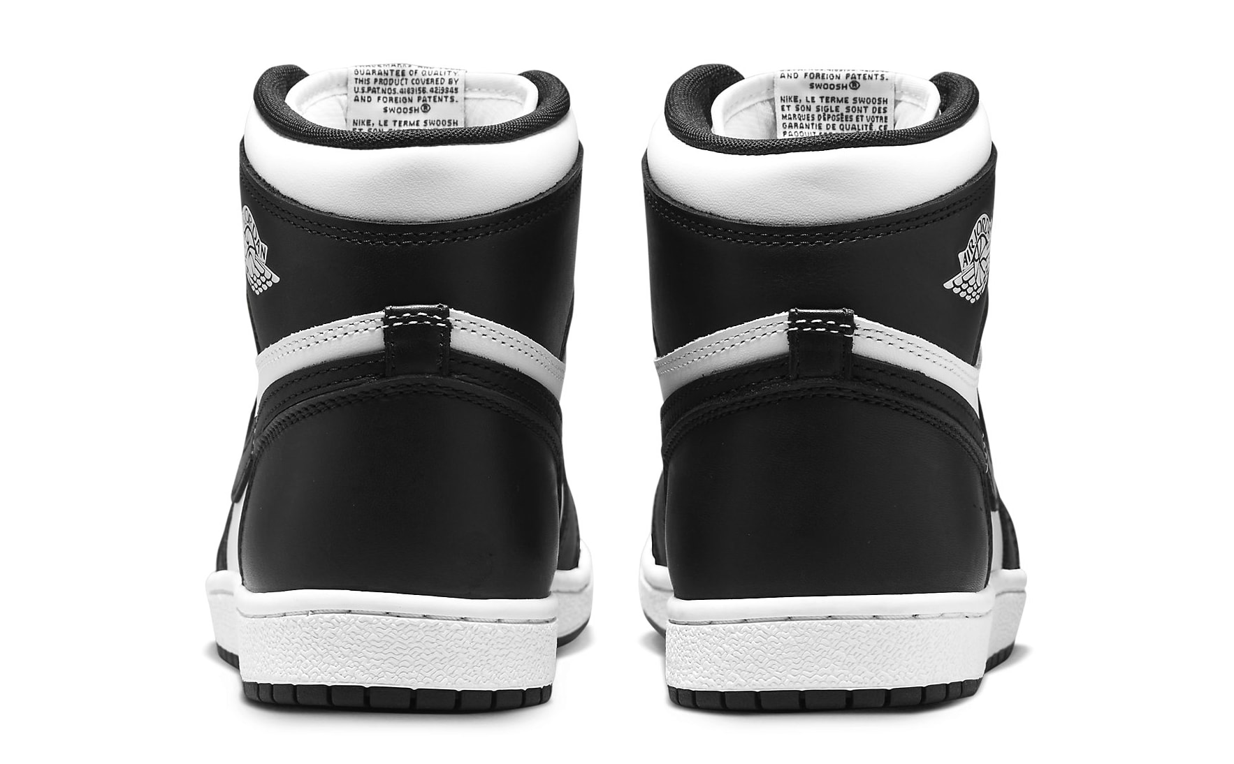 Black jordans outlet with white bottom