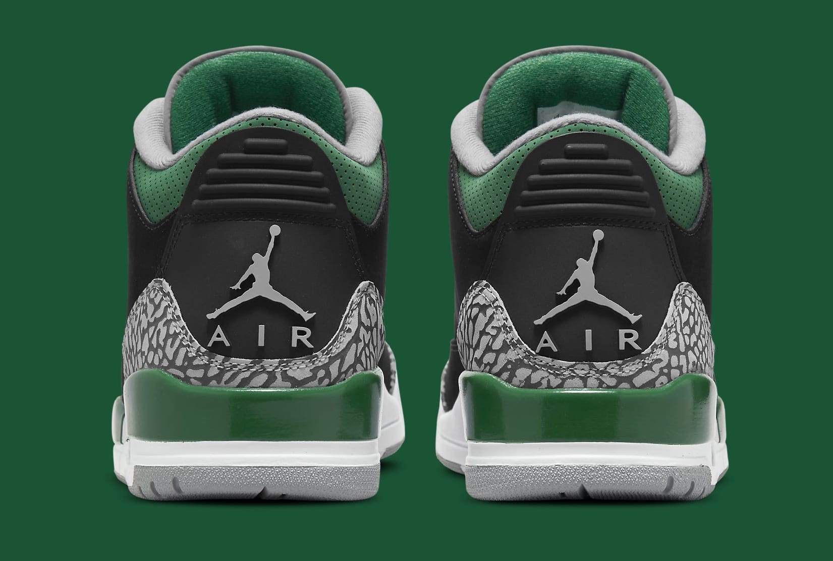 Air Jordan 3 Retro &#x27;Pine Green&#x27; CT8532 030 Heel