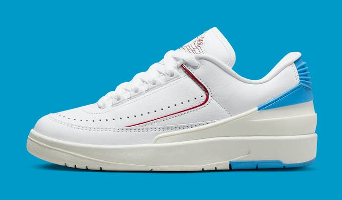 Air Jordan 2 Low Women&#x27;s &#x27;UNC to Chicago&#x27; DX4401 164 Lateral