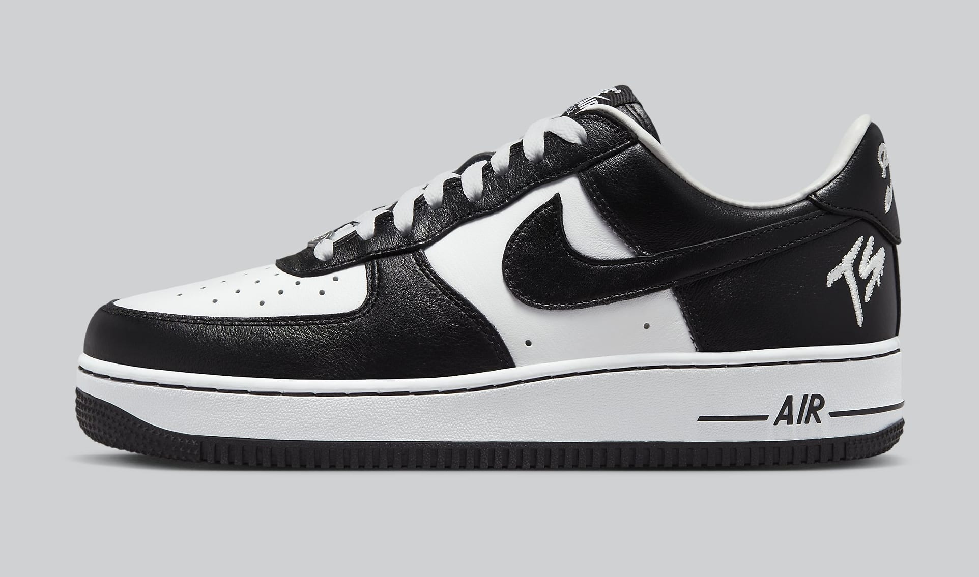 Nike Air Force 1 Low &#x27;Terror Squad&#x27; FJ5756 100 Lateral