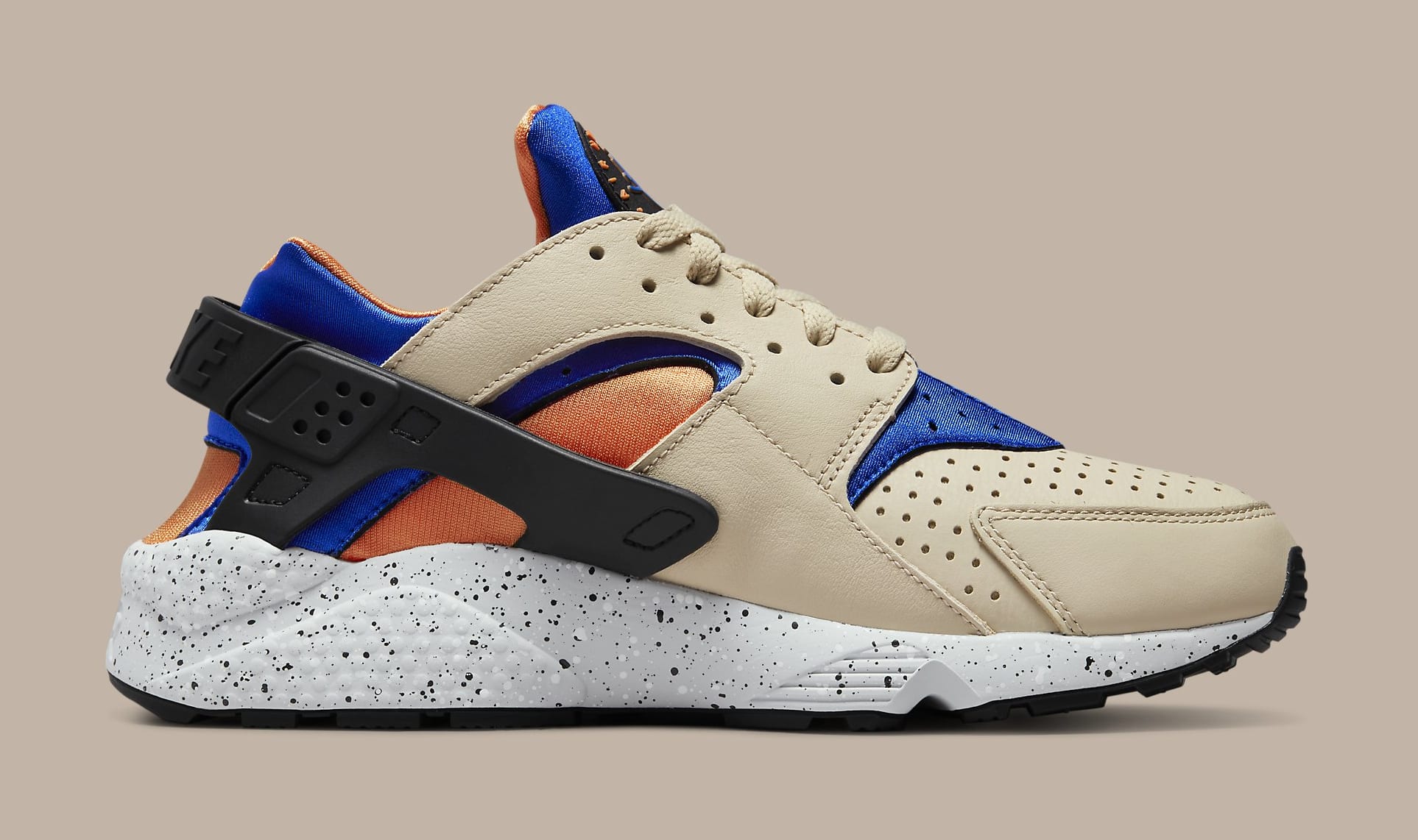 Nike Air Huarache &#x27;Rattan and Mandarin Orange&#x27; DD1068 200 Medial