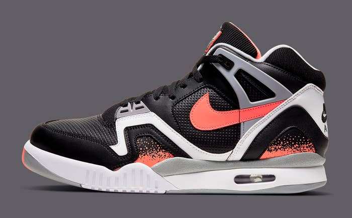 nike-air-tech-challenge-2-black-lava-cq0936-001-lateral