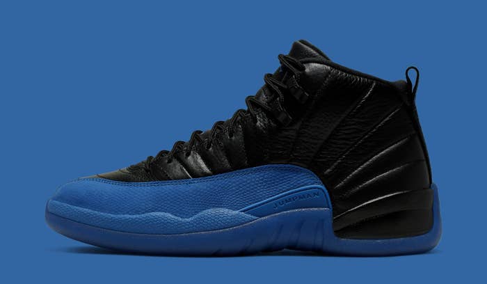 Air Jordan 12 Retro &#x27;Black/Game Royal&#x27; 130690-014 (Lateral)