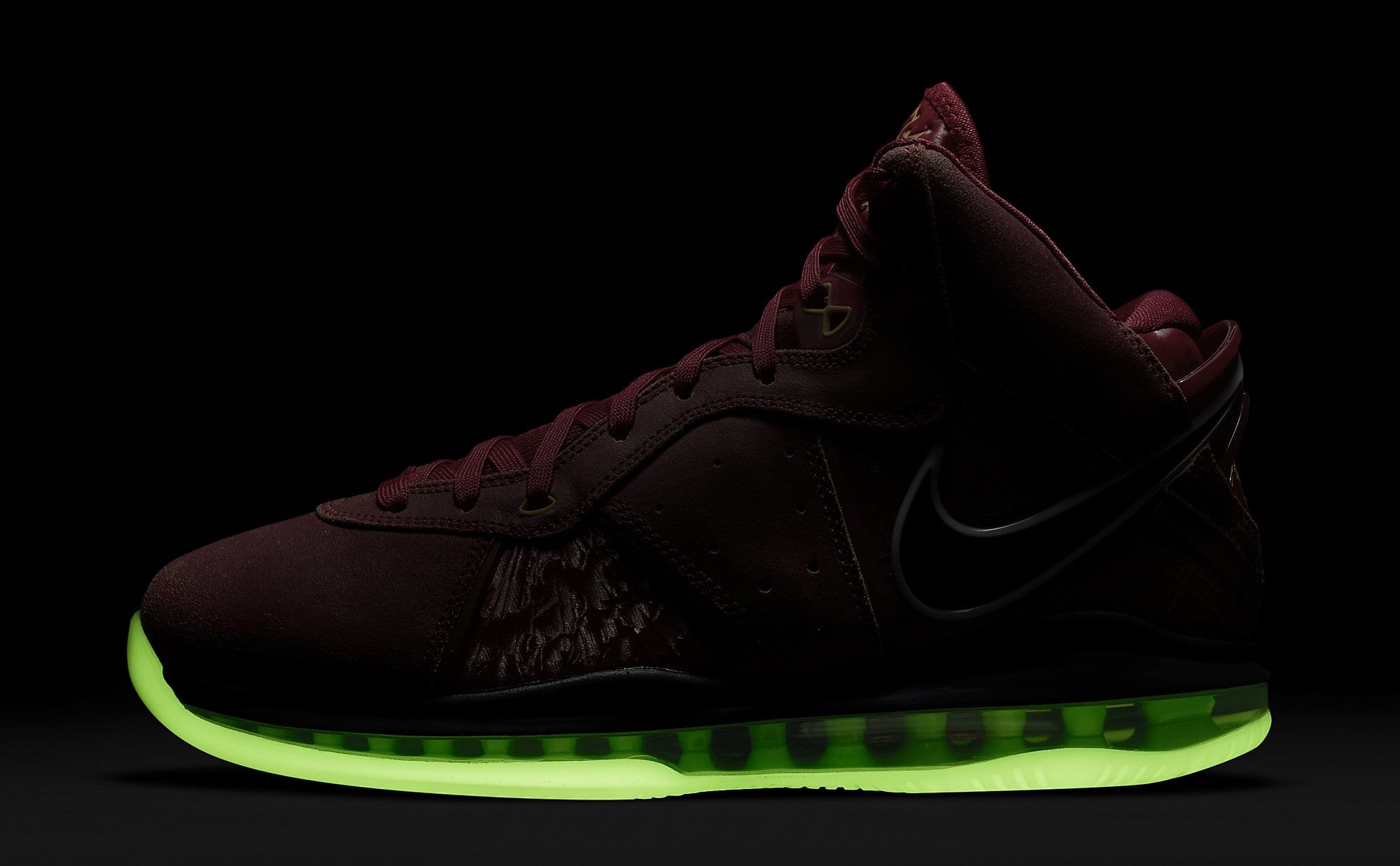 Nike LeBron 8 QS &#x27;Gym Red&#x27; CT5330-600 Outsole