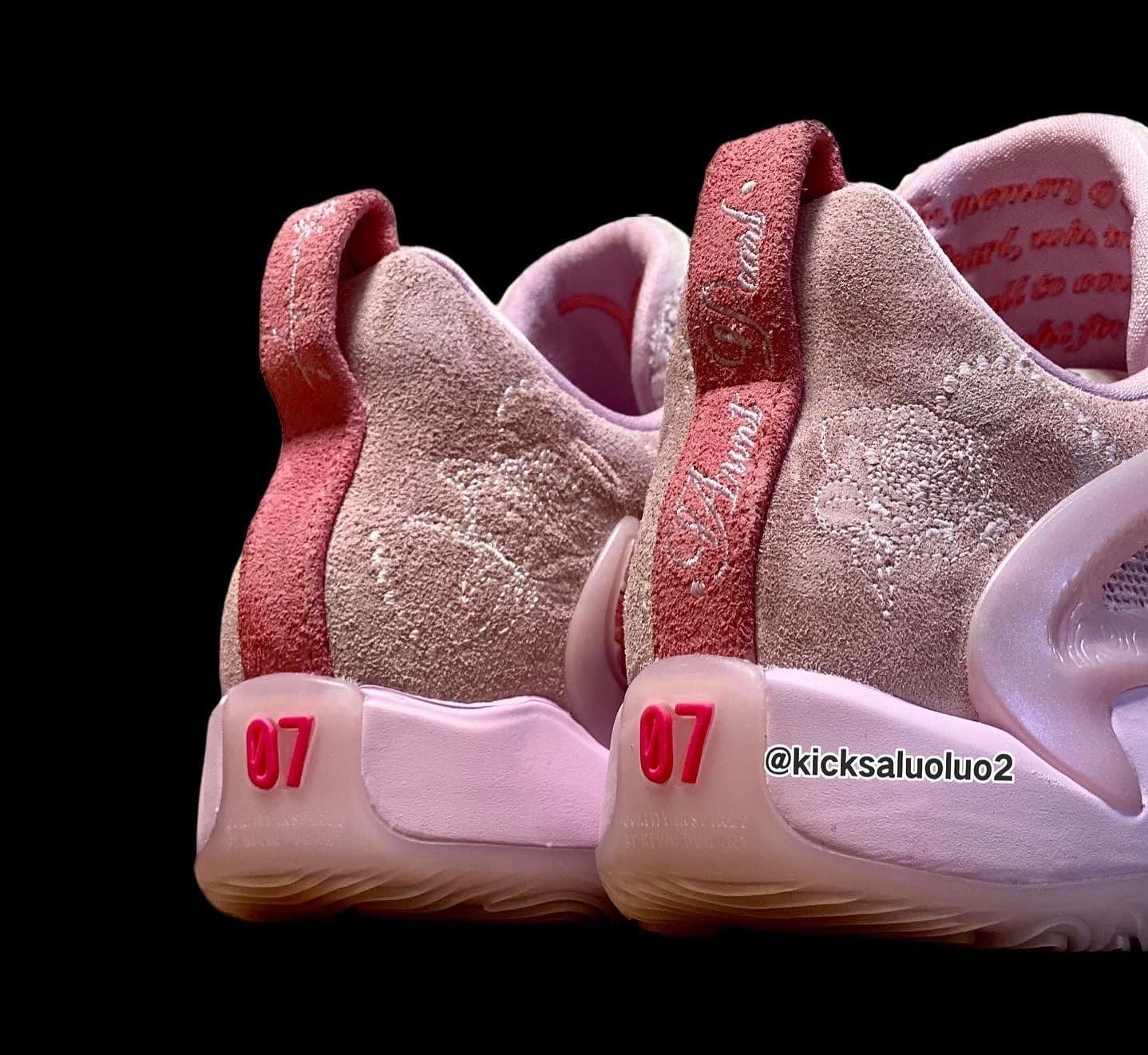 Nike KD 15 &#x27;Aunt Pearl&#x27; Heel