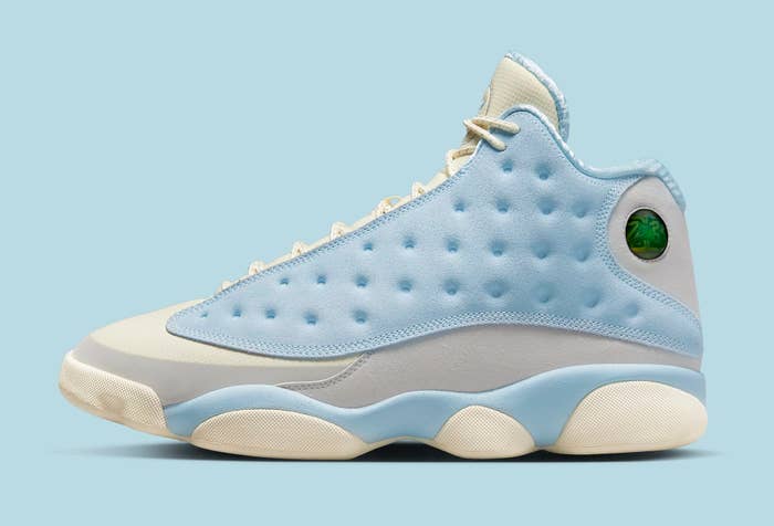 SoleFly x Air Jordan 13 Collab DX5763 100 (Lateral)