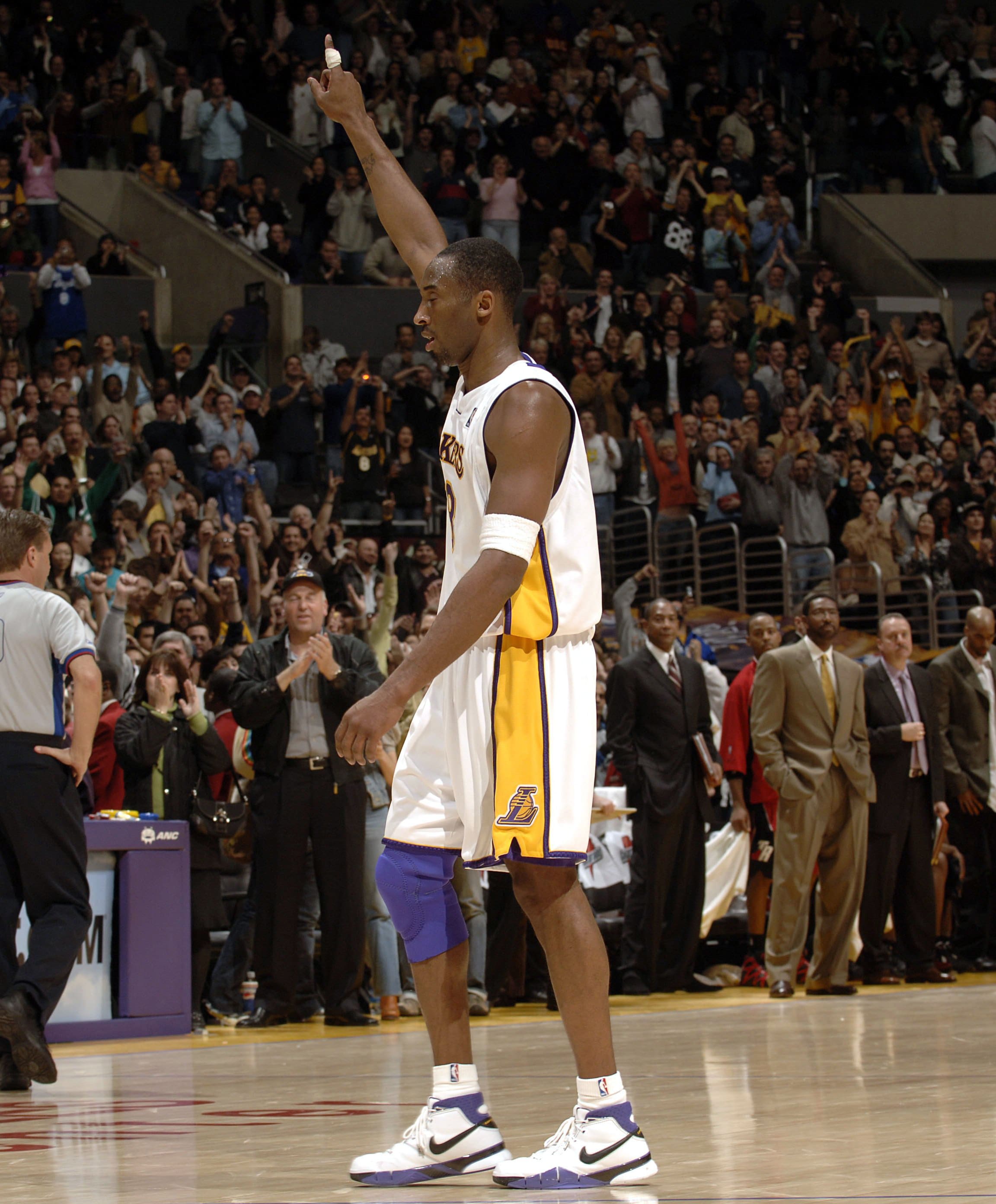 Kobe Bryant vs. Toronto Raptors January 22, 2006