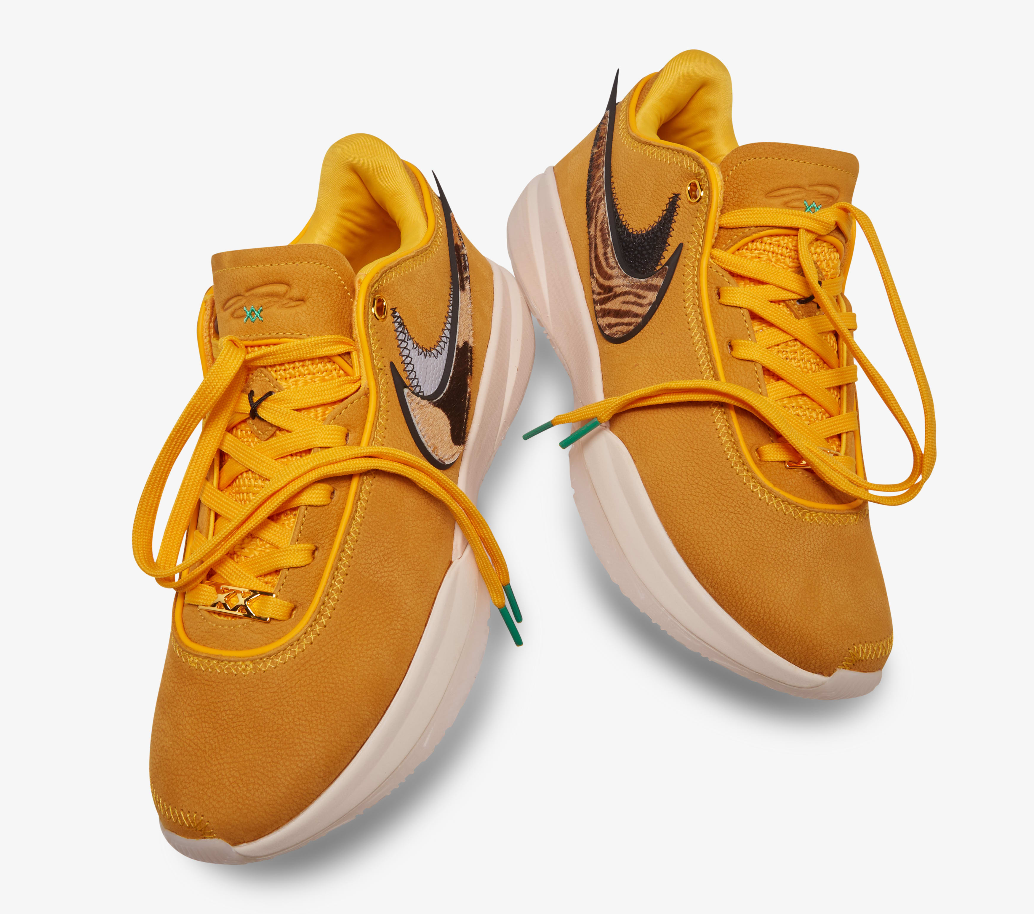 Nike LeBron XX &#x27;University Gold/Pearl White&#x27; DQ3828-700 (Top)