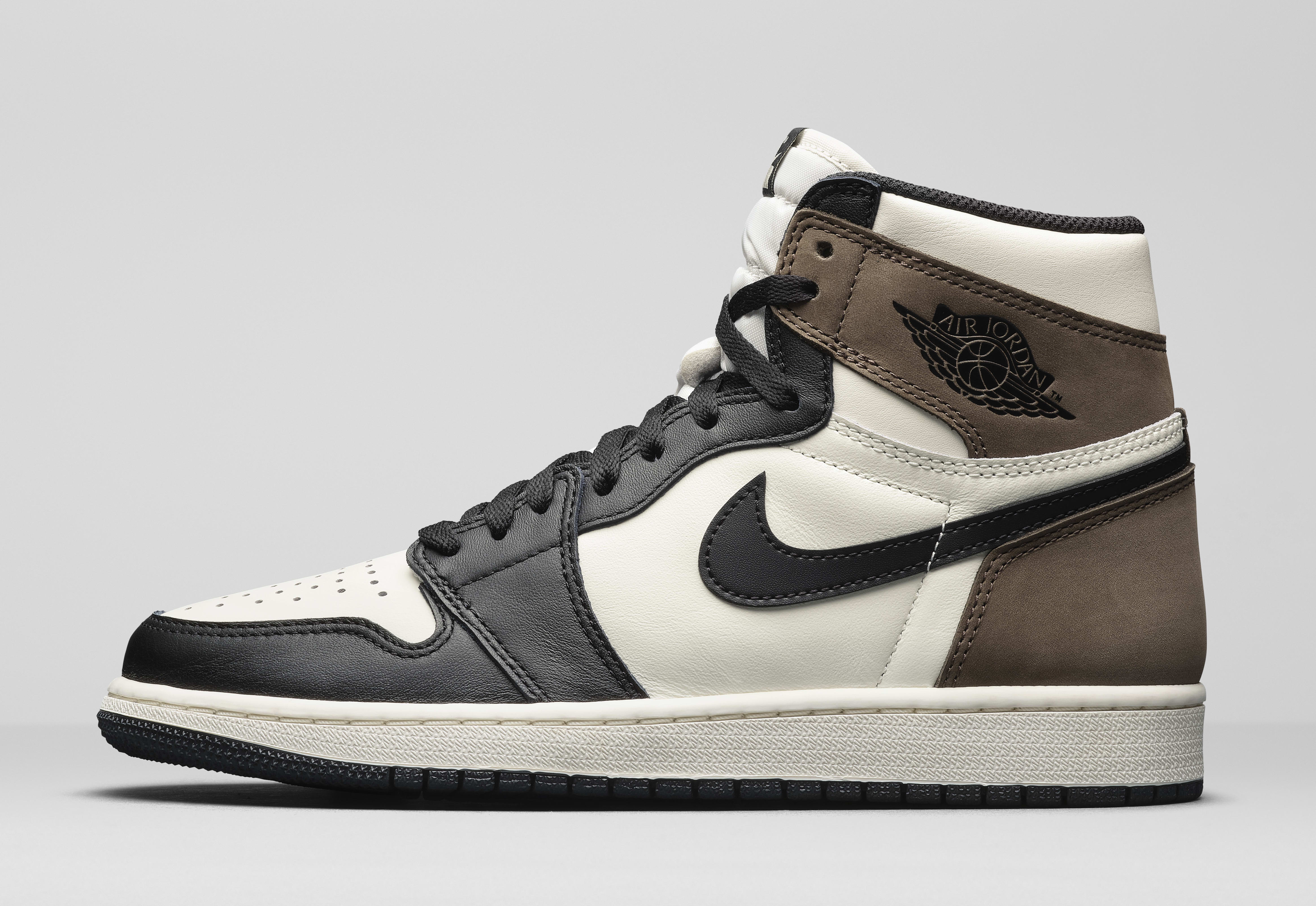 Air Jordan 1 Retro High OG &#x27;Dark Mocha&#x27; 555088-105 Lateral