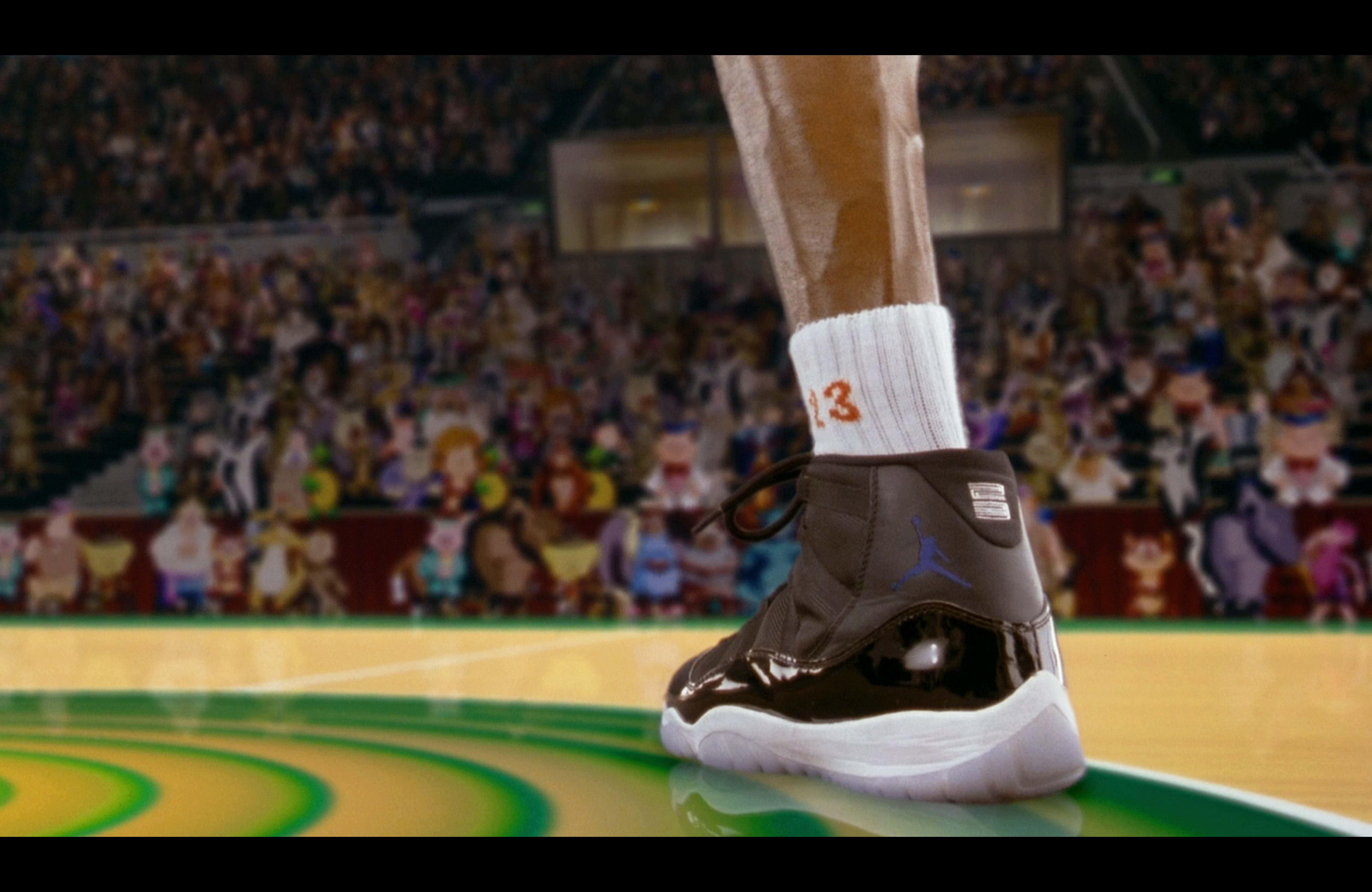 Space Jam: A New Legacy Gets Colorful Mismatched Nike Shoes And Xbox  Controller Combo - GameSpot
