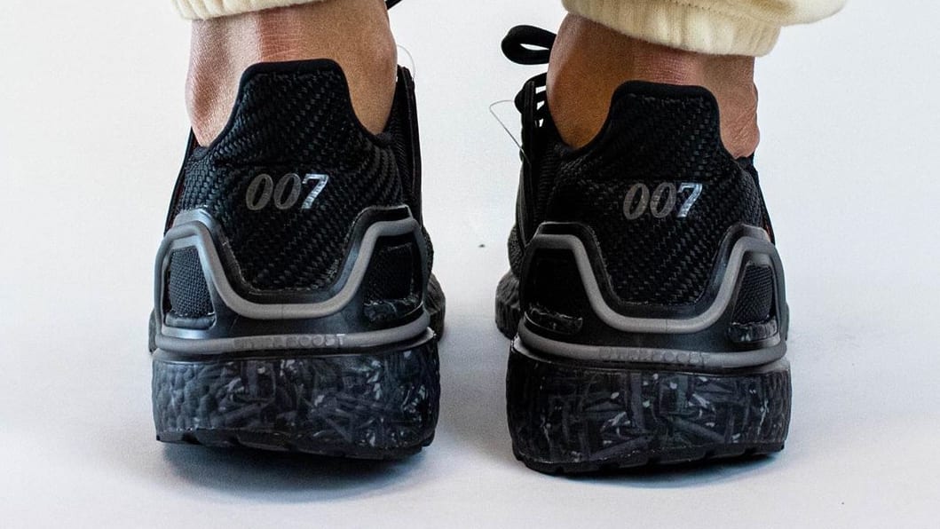 007-adidas-ultra-boost-20-no-time-to-die-heel