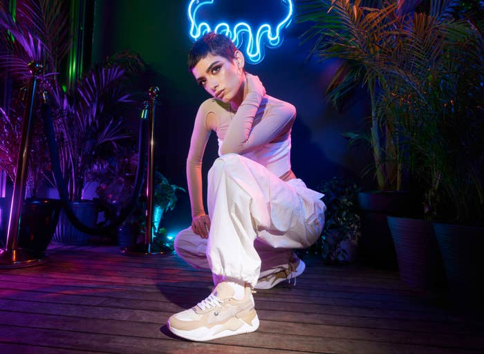 Comparable cinta adyacente Dixie D'Amelio's First Puma Collection Drops This Week | Complex
