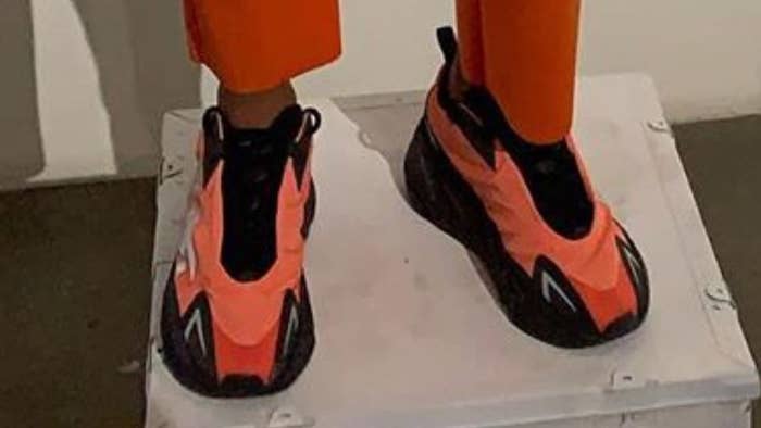 Adidas Yeezy Boost 700 VX &#x27;Orange&#x27; 2