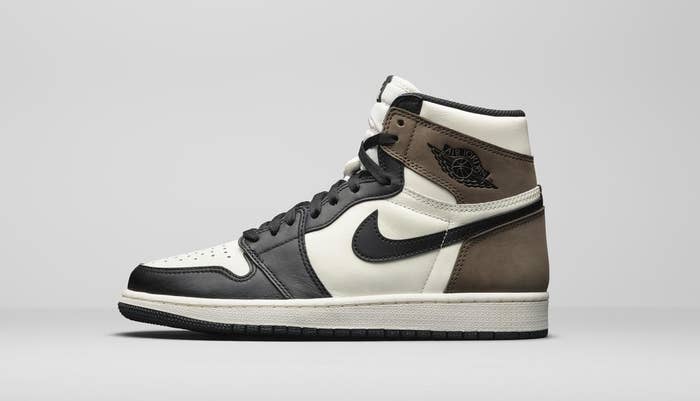 Air Jordan 1 Retro High OG 'Dark Mocha' 555088-105 Lateral