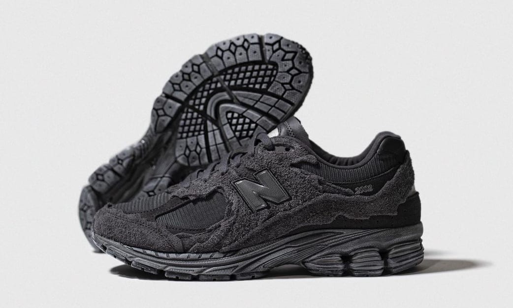 高額クーポン配布中 New Balance 2002R Protection Pack Black | www ...