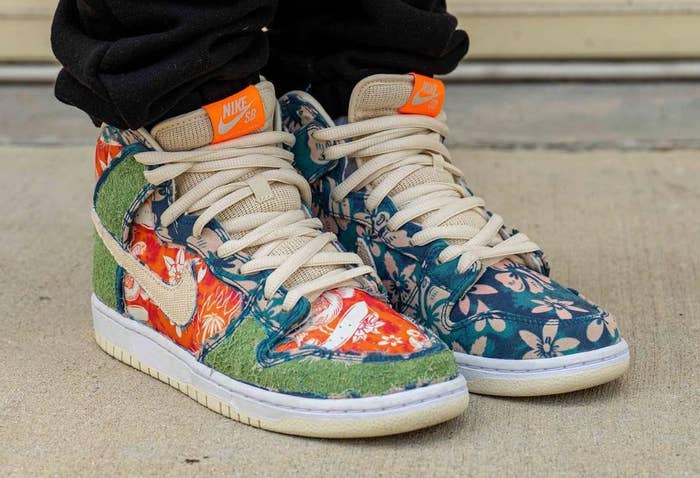 SNKRS Confirms Release Date for the 'Hawaii' Nike SB Dunk