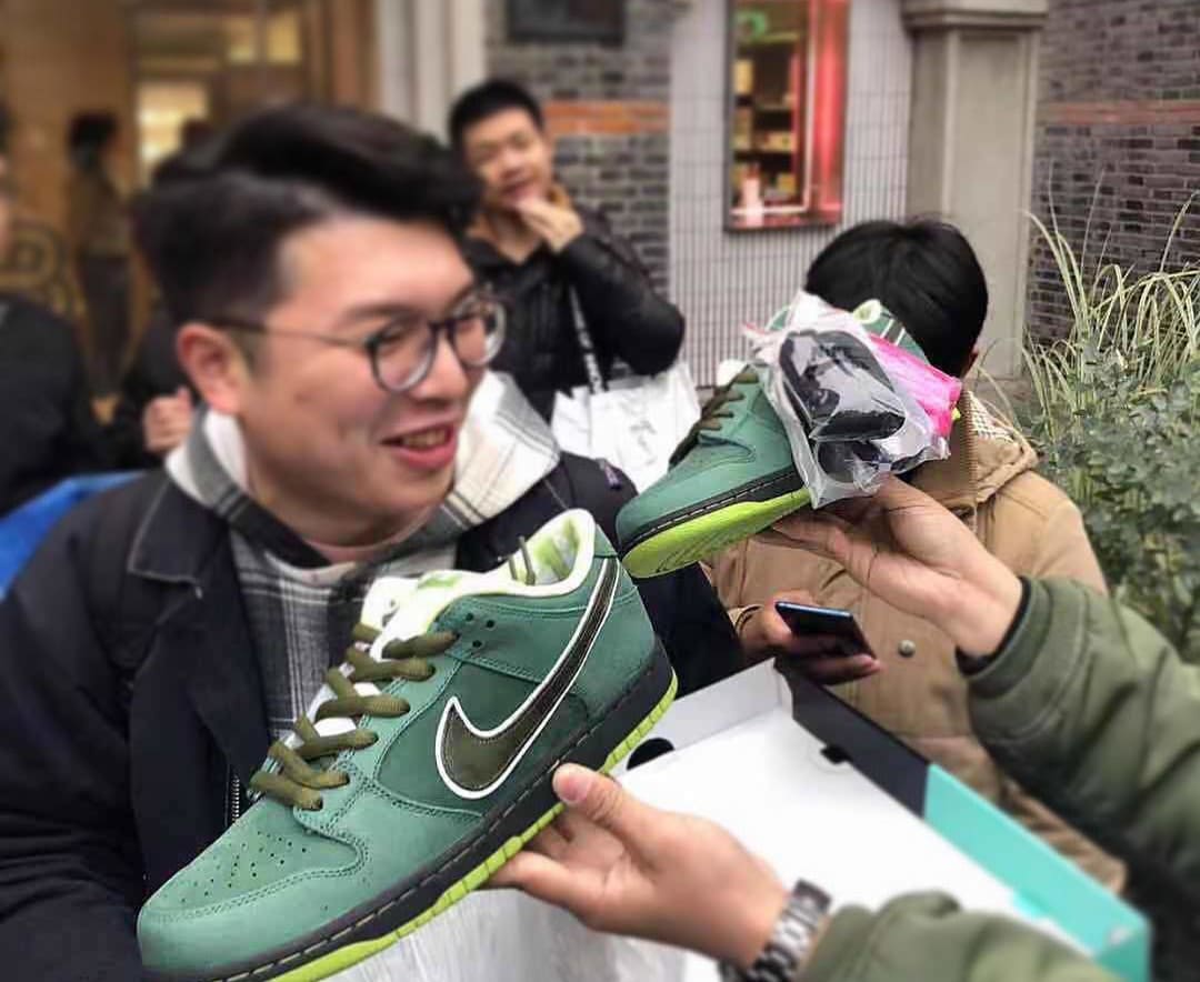 Concepts x Nike SB Dunk Low &#x27;Green Lobster&#x27; &#x27;Shanghai Release&#x27; 3