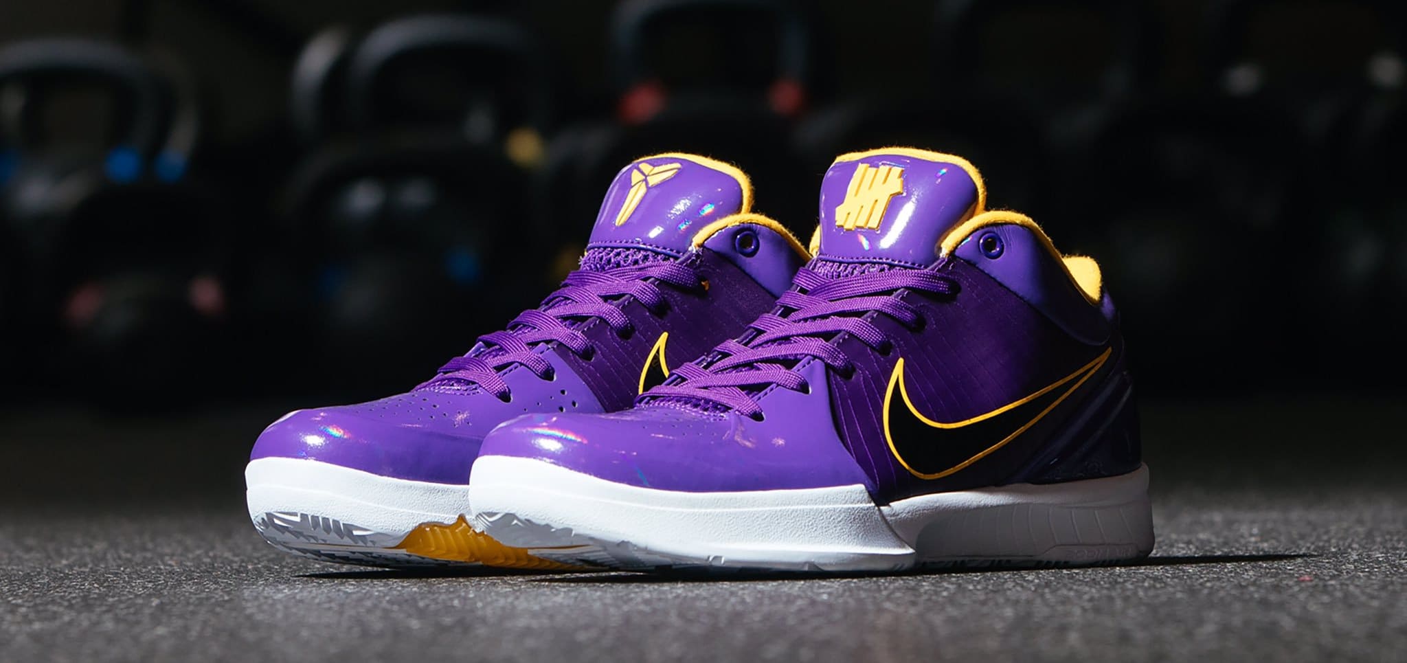Undefeated x Nike Kobe 4 Protro &#x27;Court Purple&#x27; (Pair)