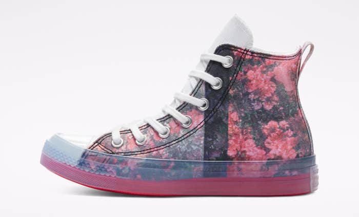 Shaniqwa Jarvis Converse Chuck Taylor All Star CX Lateral