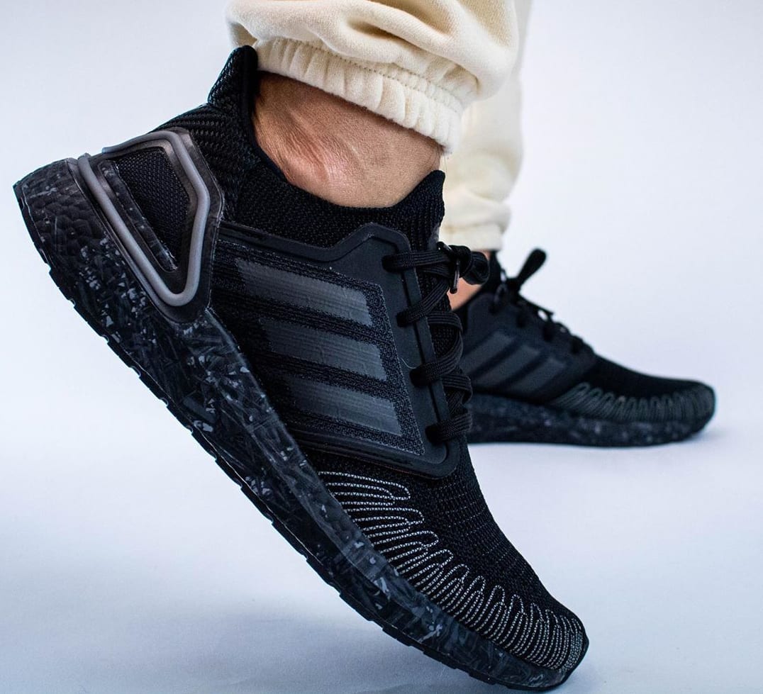 007-adidas-ultra-boost-20-no-time-to-die-lateral