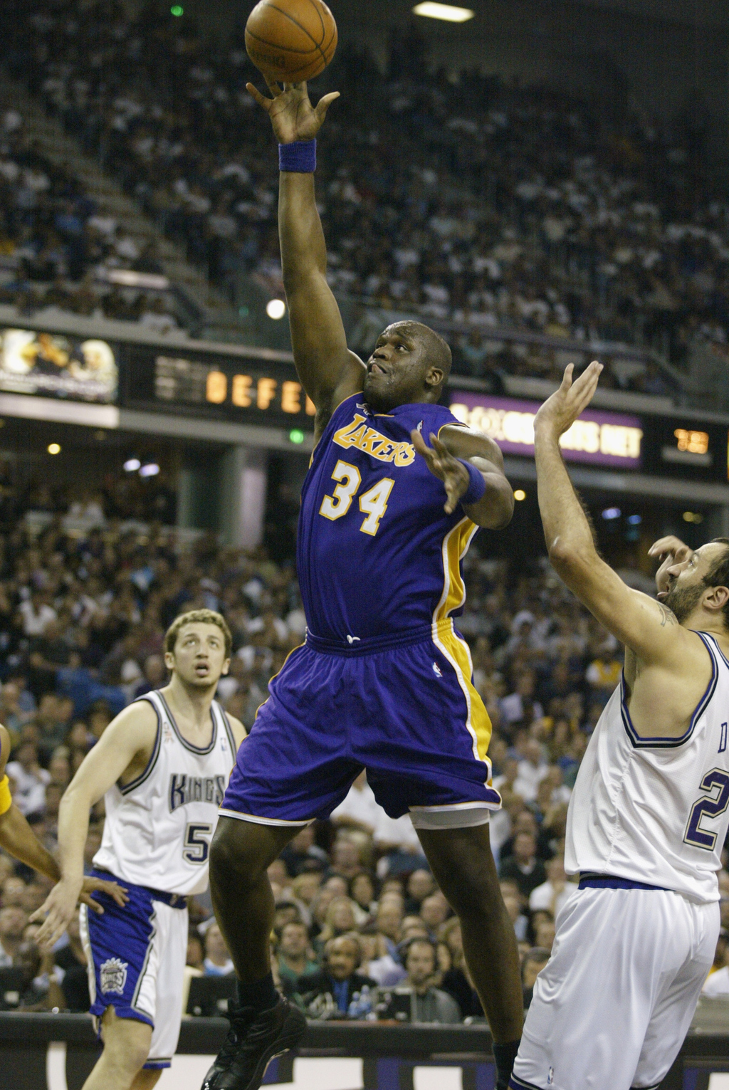 Shaquille O'Neal, former Sacramento Kings foil, becomes part owner of team  