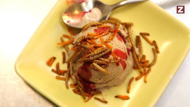 19 Gross Dessert Ideas To Make A Sick Halloween